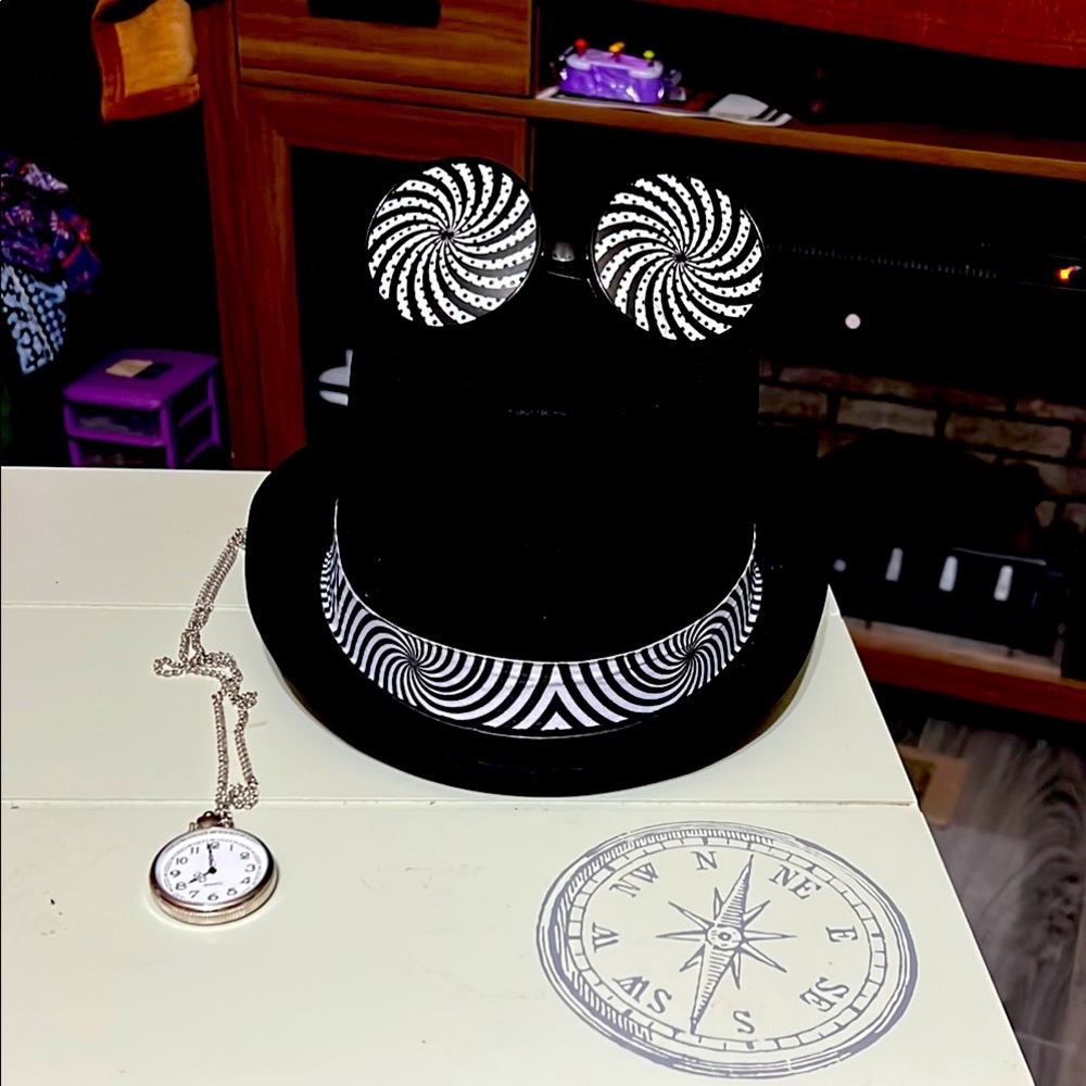 Hypnosis Costume